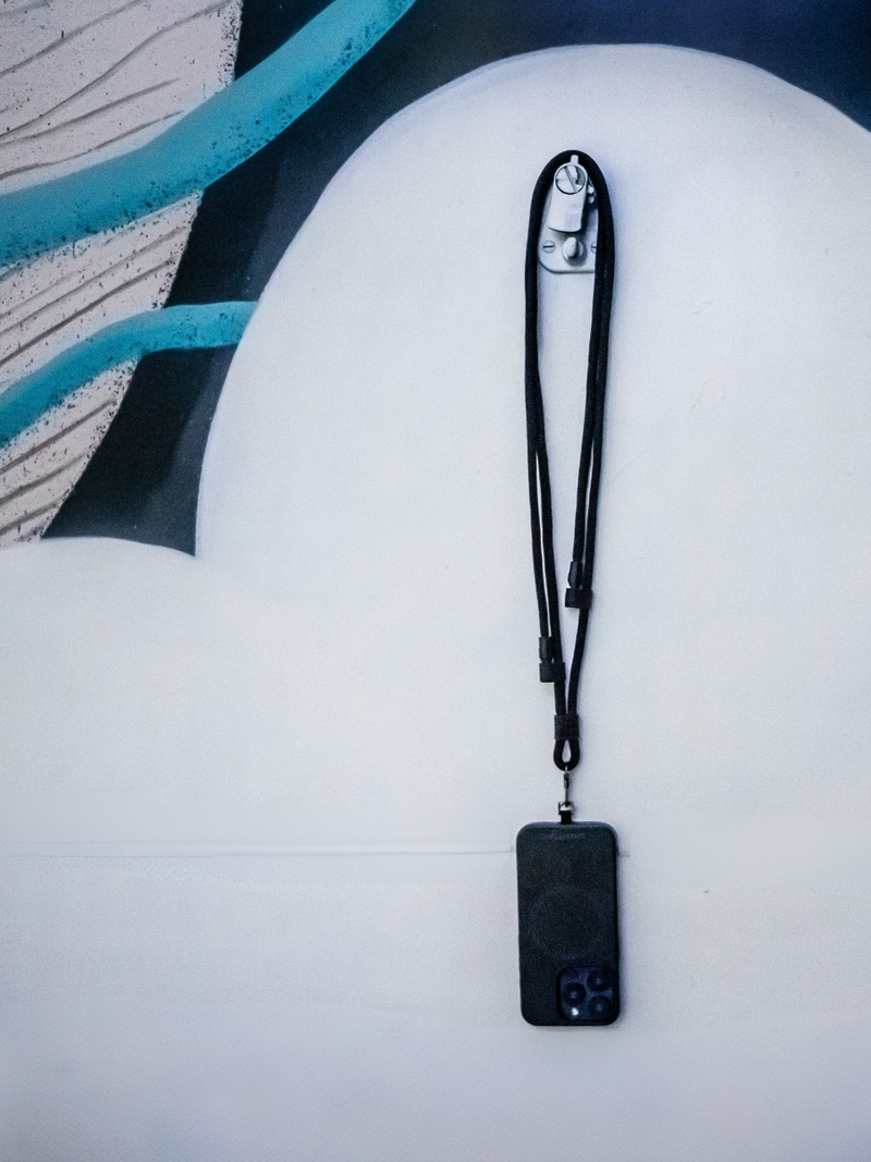 Charry 2 in 1 Charging Cable & Phone Strap Black